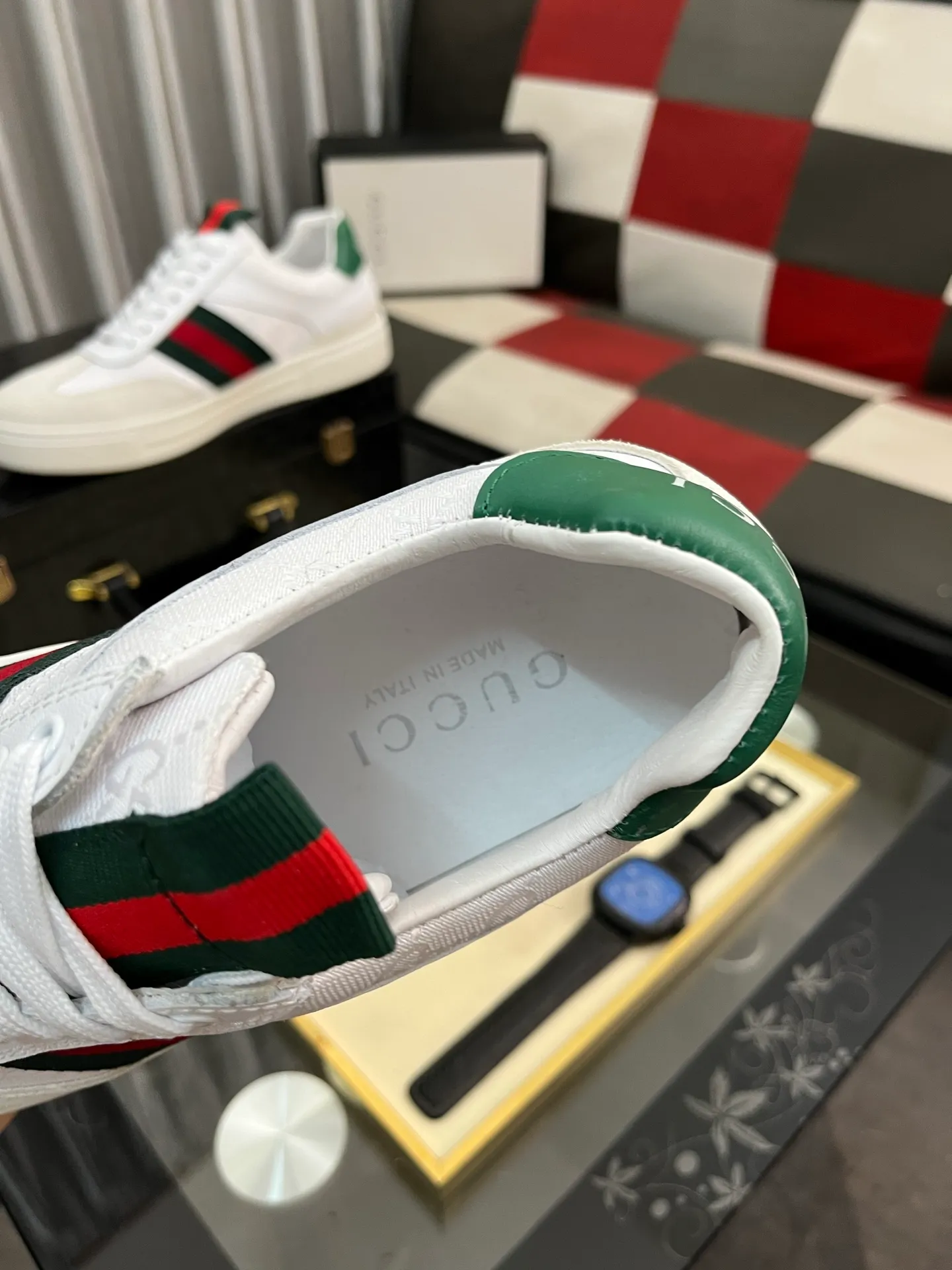 Men's Men's Shoes 💰440 ⌚️⌚️[GUCCI] Gucci men's casual shoes are absolutely popular 🔥The ultimate matching item for trendy men! The charm of super texture is irresistible, the main recommendation, the flower leather color is bright! The upper is made of high-quality brand printed fabric with cowhide, breathable leather lining and wear-resistant rubber sole, noble and elegant! Extremely comfortable🎁🎁You can be as handsome as you want💪 Available in sizes 38-44 and 5️⃣colors